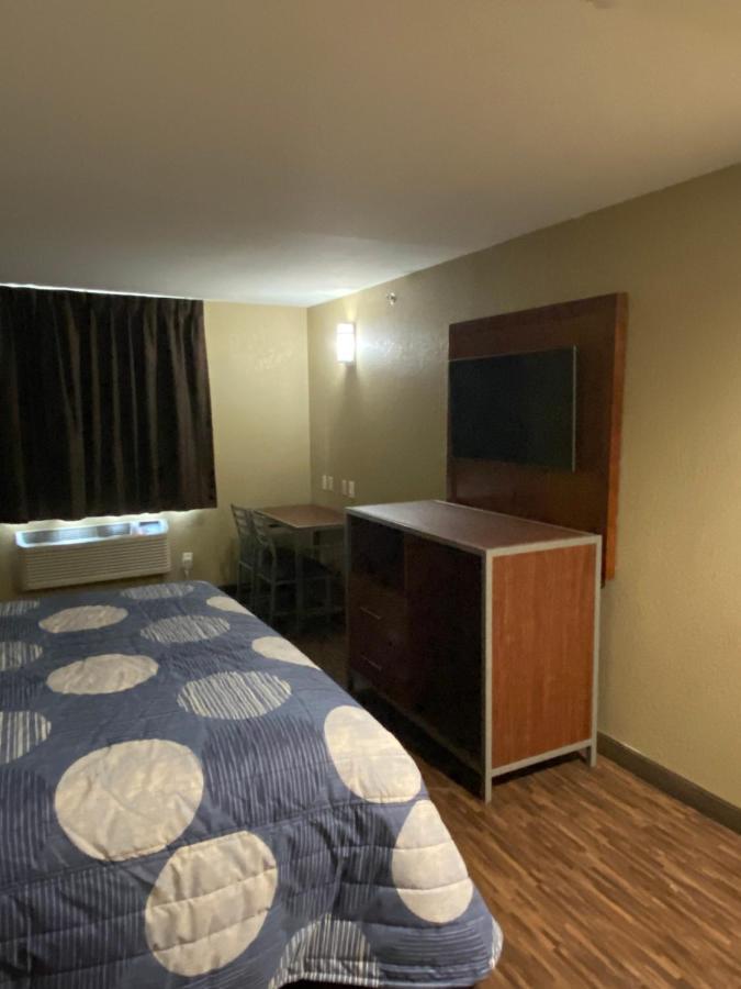 Hotel Jamaica Plaza New York Exterior foto